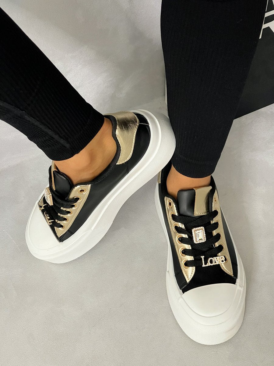 Lace Up Love Platform Trainers 🇬🇧