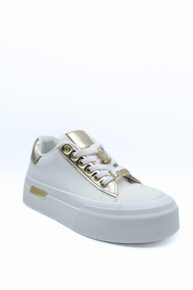 Lace Up Love Platform Trainers 🇬🇧