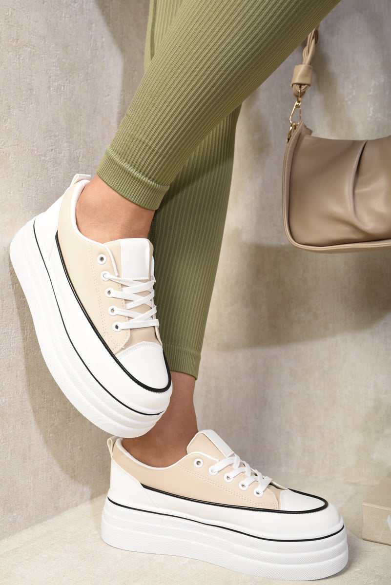 Platform Wedge Lace Up Trainers 🇬🇧