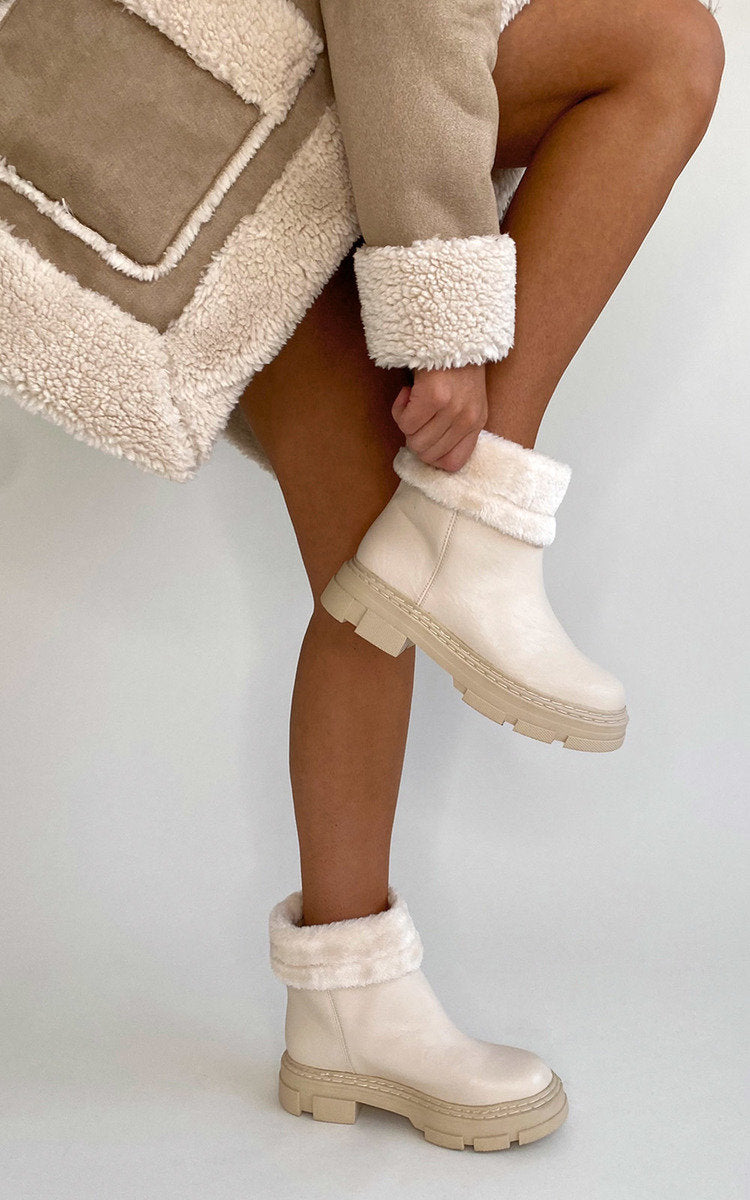 Faux Leather Fluffy Bow Ankle Boots 🇬🇧