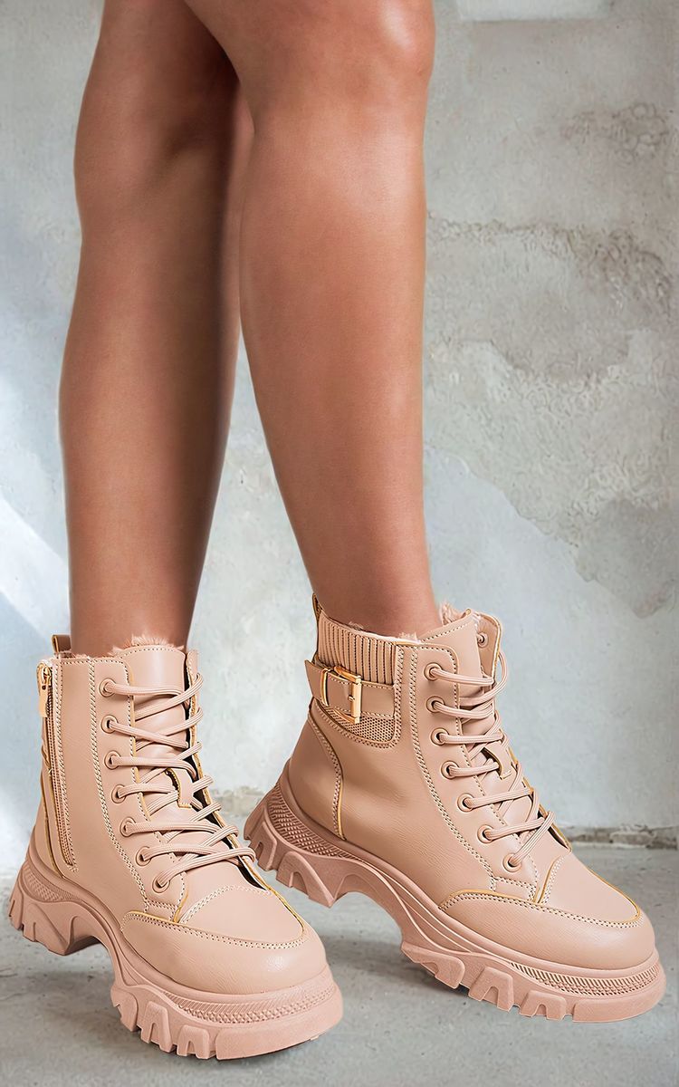 Chunky Lace Up Platform Ankle Boots 🇬🇧