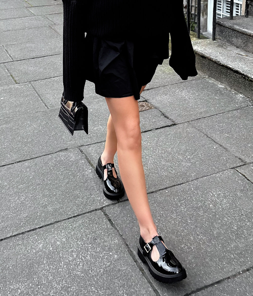 T-Strap Buckle Chunky Sole Shoes 🇬🇧