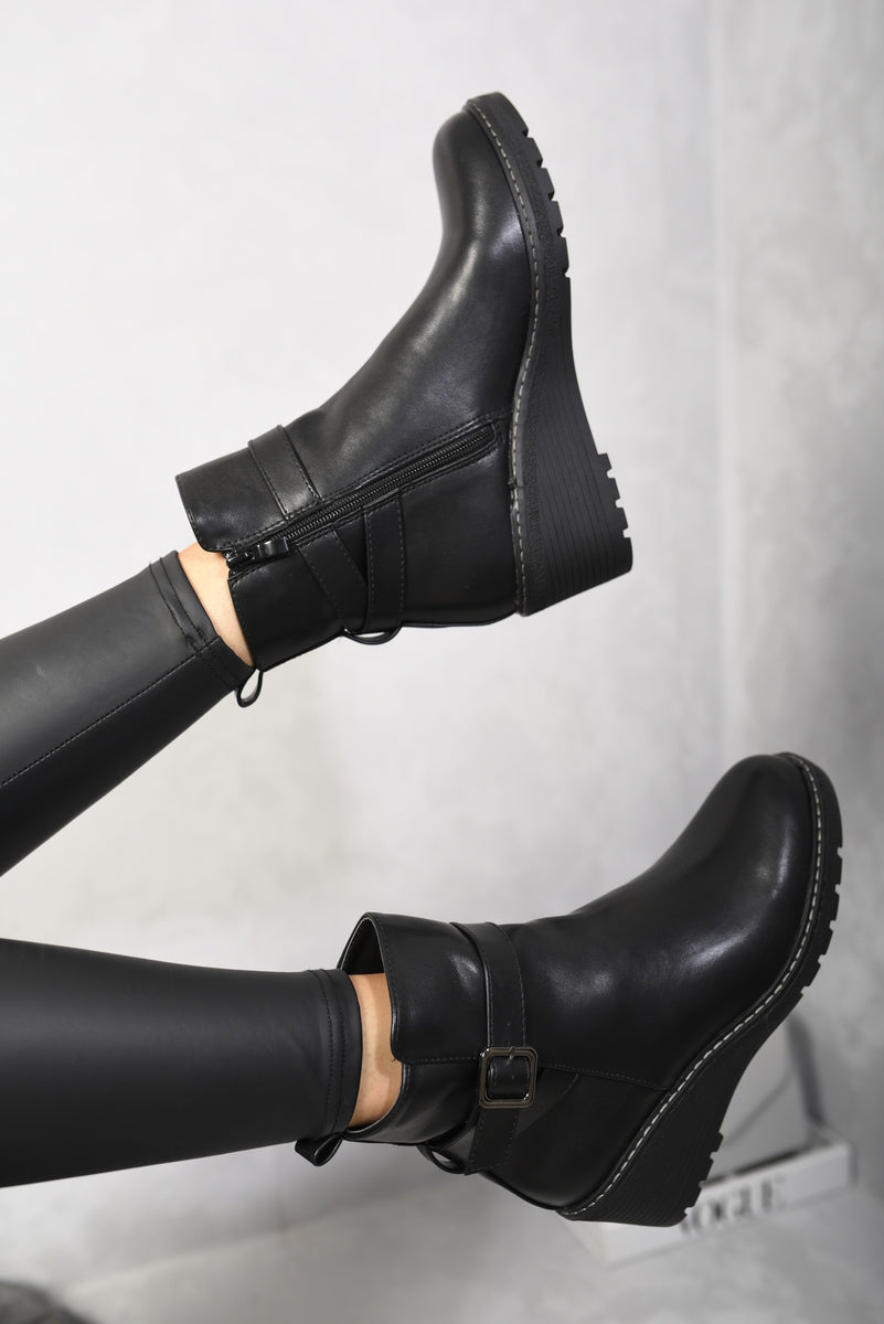 Side Zip Low Wedge Chelsea Ankle Boots 🇬🇧