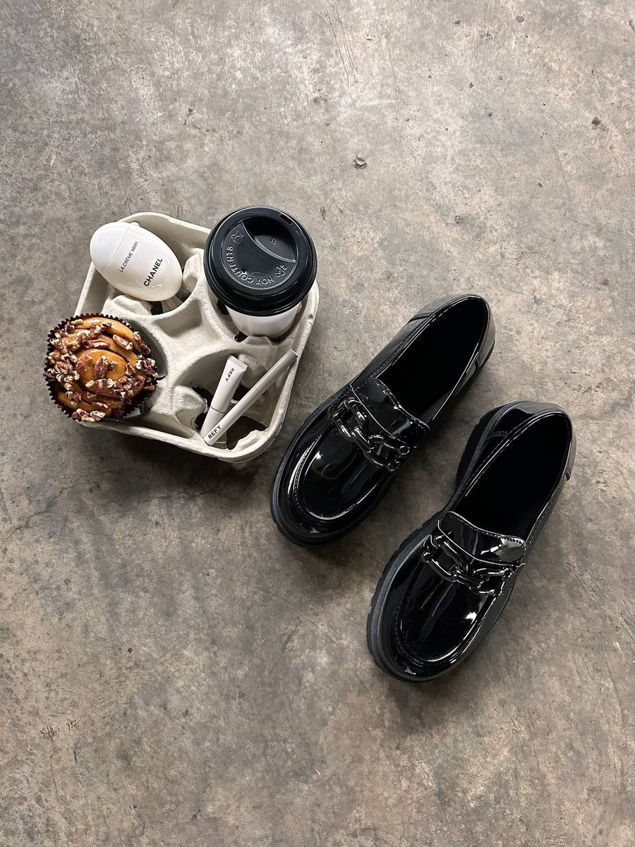 Chain Detail Casual Slip On Shoes 🇬🇧