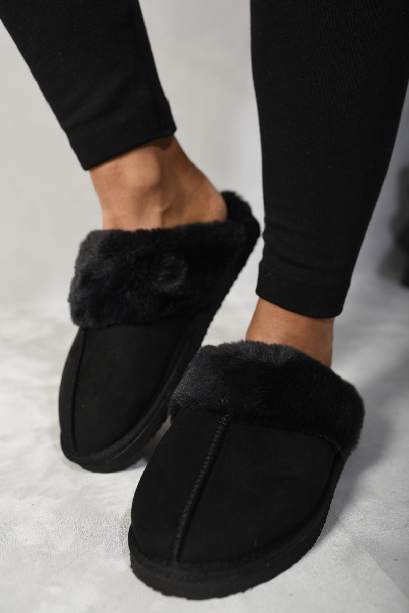 Fuzzy Faux Fur Lined Slip-On Slippers 🇬🇧