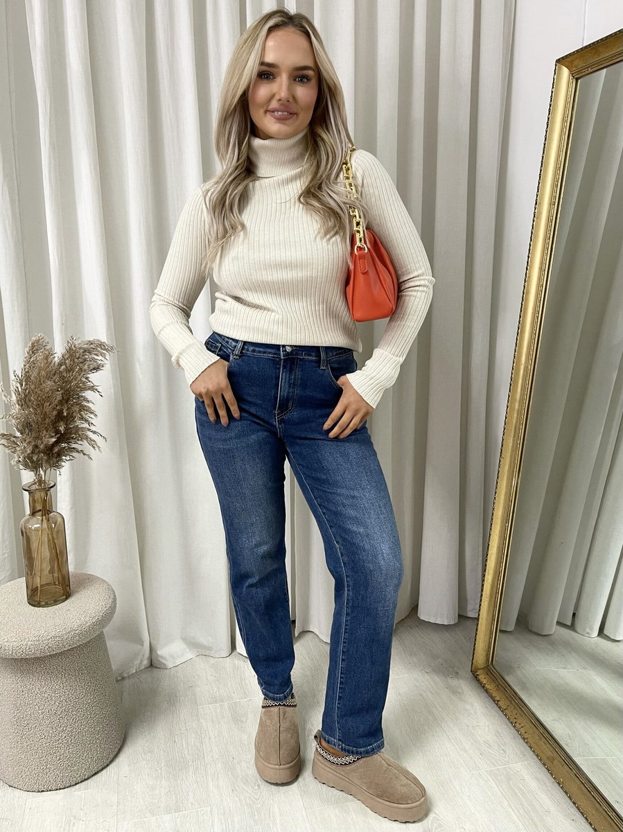 Fitted Long Sleeve Fluffy Knitted Top 🇬🇧