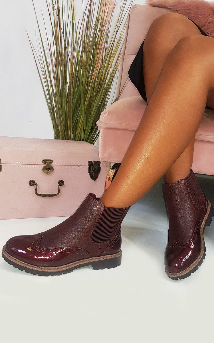 Faux Leather Brogue Chelsea Boots 🇬🇧