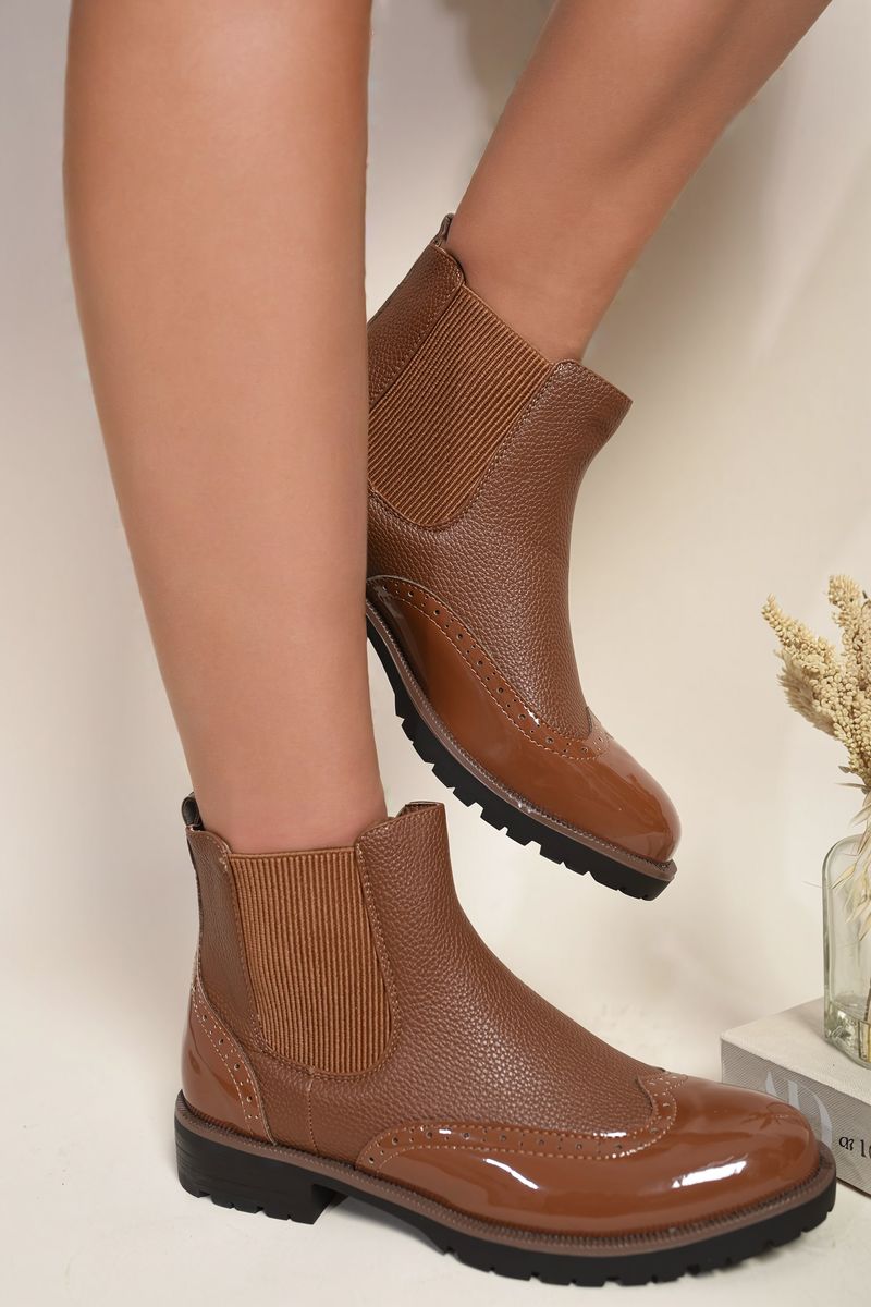Faux Leather Brogue Chelsea Boots 🇬🇧