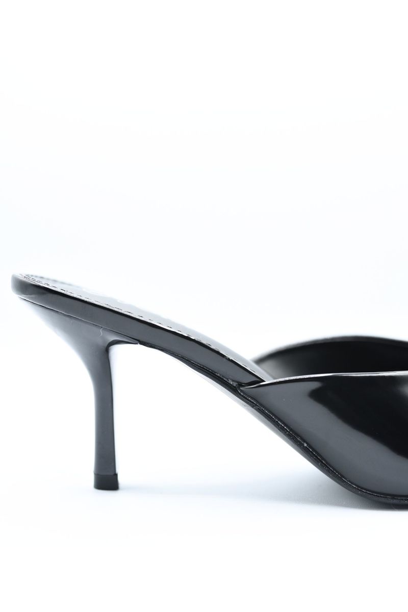 Pointed Toe Slip-on High Heels 🇬🇧