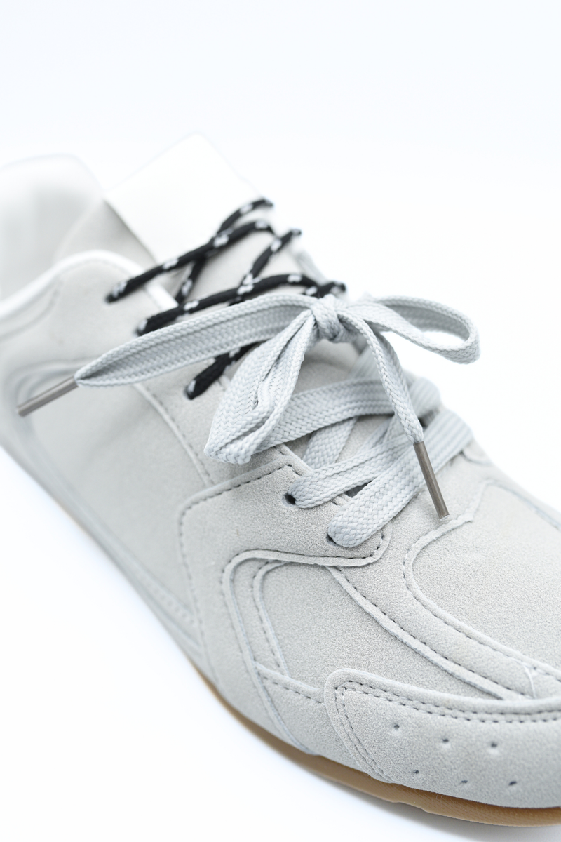 Double Contrast Lace Up Flat Trainers 🇬🇧
