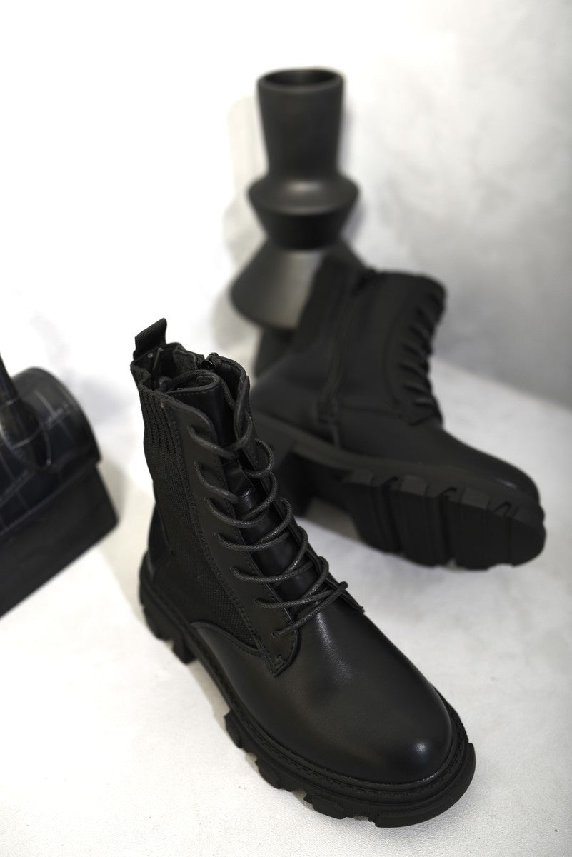 Knit Lace Up Chunky Ankle Boots 🇬🇧