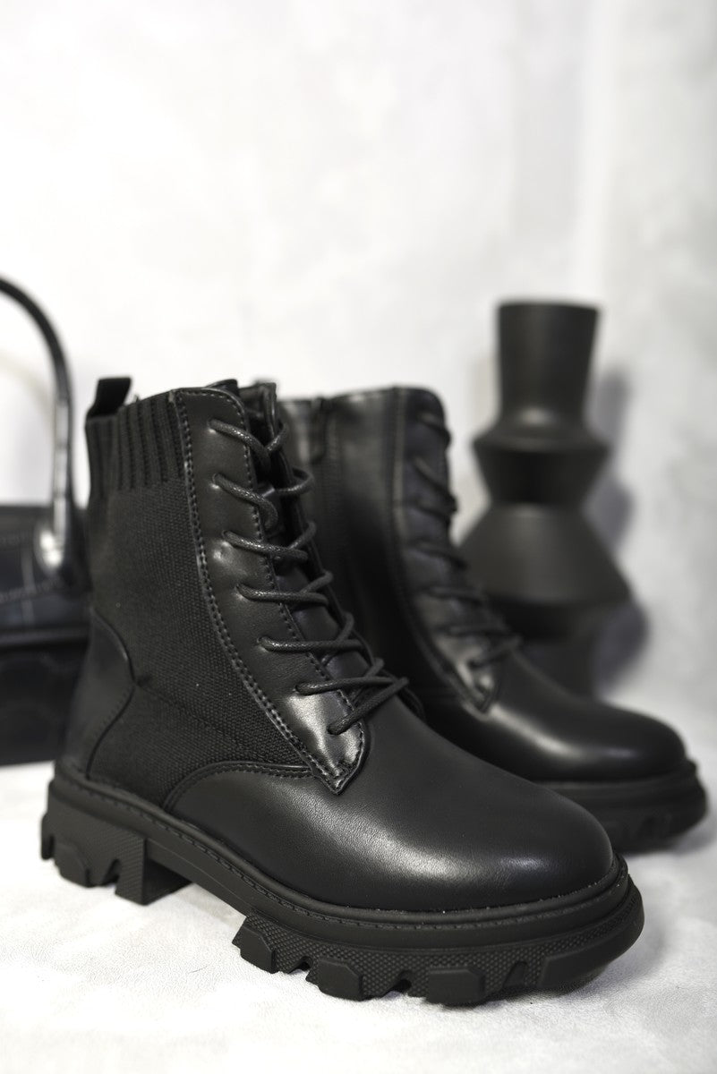 Knit Lace Up Chunky Ankle Boots 🇬🇧