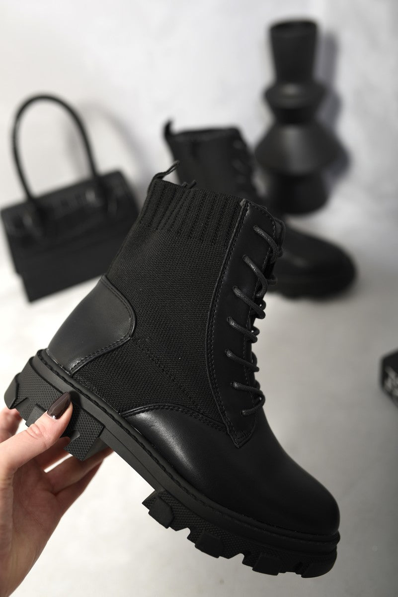 Knit Lace Up Chunky Ankle Boots 🇬🇧