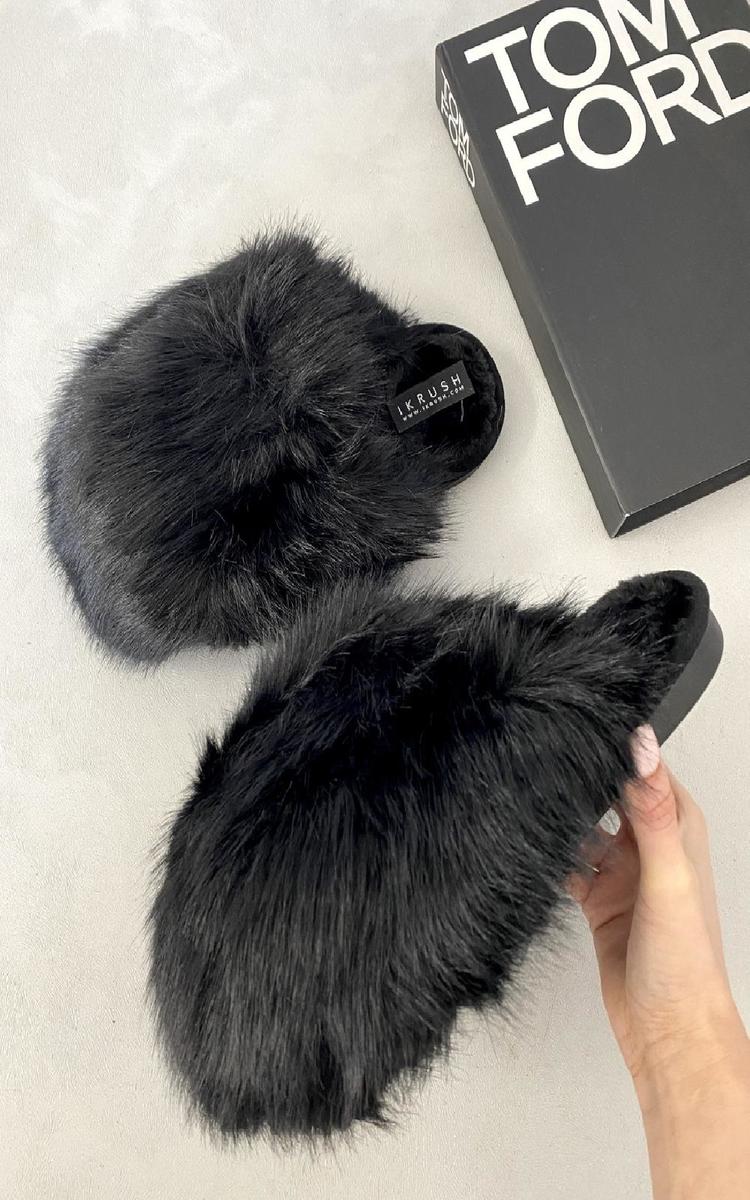 Fluffy Faux Fur Slippers 🇬🇧