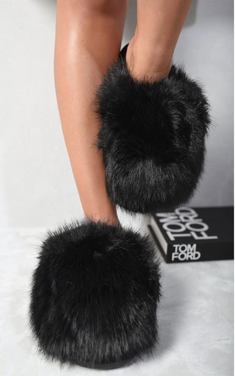 Fluffy Faux Fur Slippers 🇬🇧