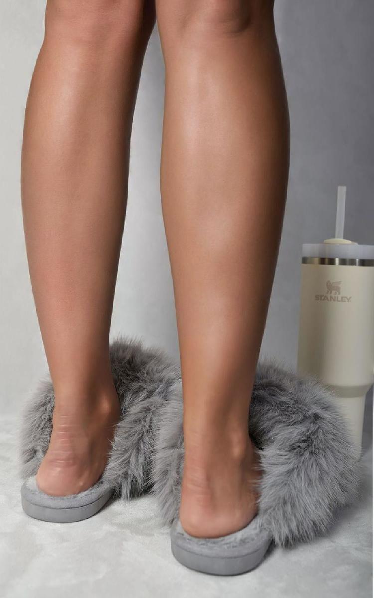 Fluffy Faux Fur Slippers 🇬🇧