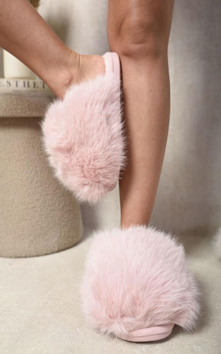 Fluffy Faux Fur Slippers 🇬🇧