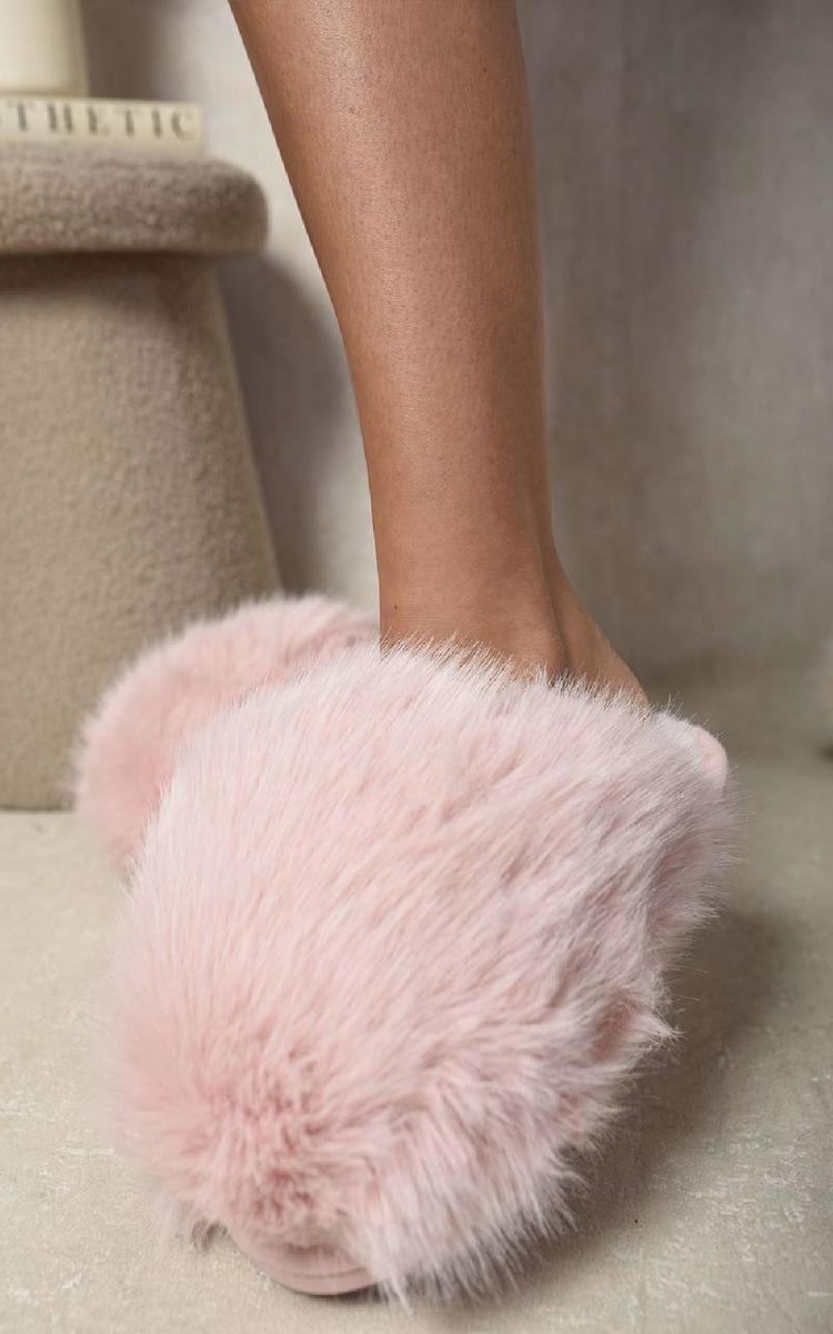 Fluffy Faux Fur Slippers 🇬🇧
