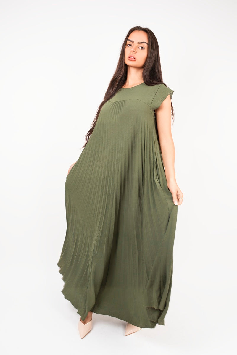 Pleated Cap Sleeve Maxi Dress 🇬🇧