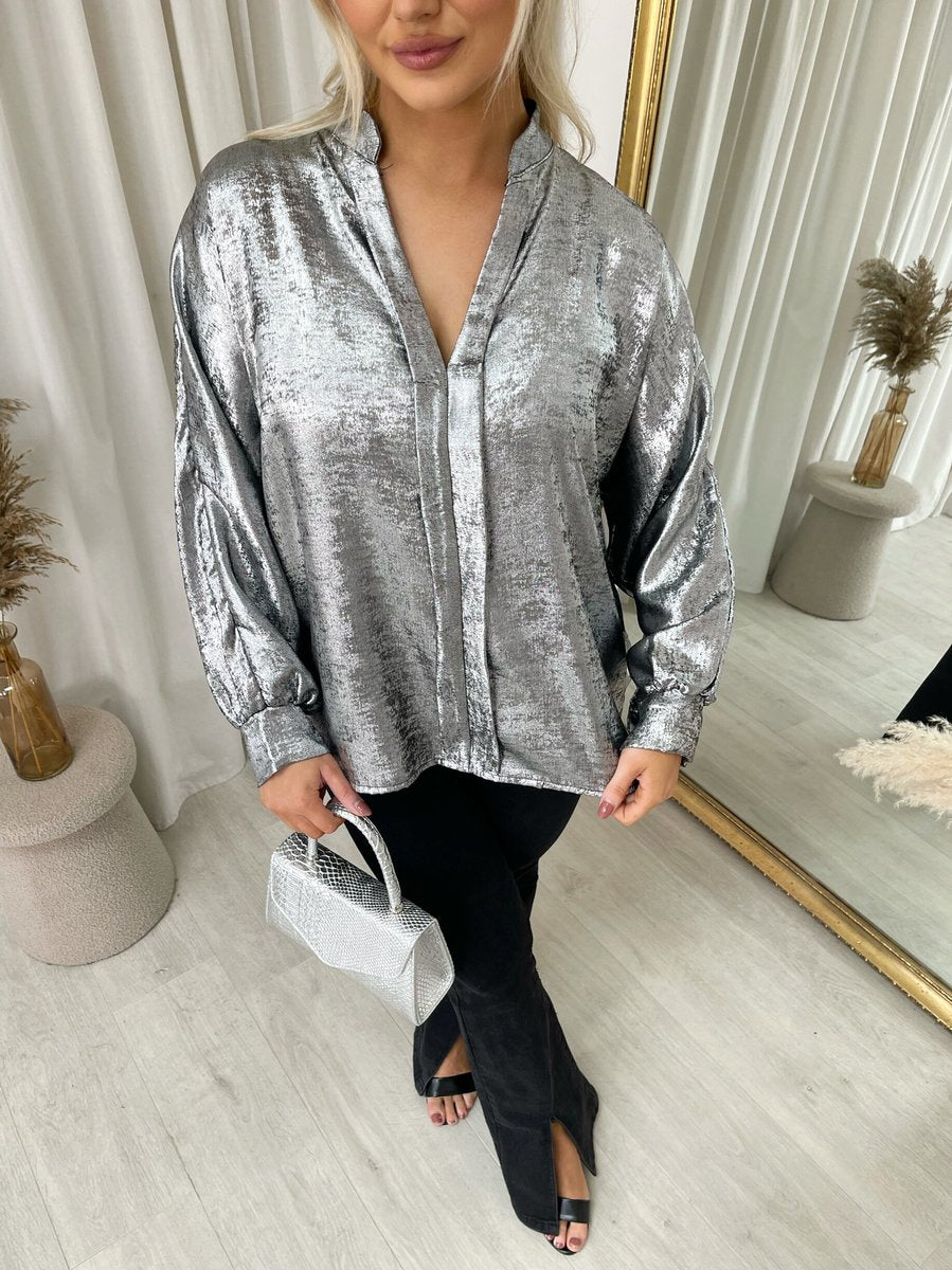 Metallic V-Neck Oversized Top 🇬🇧