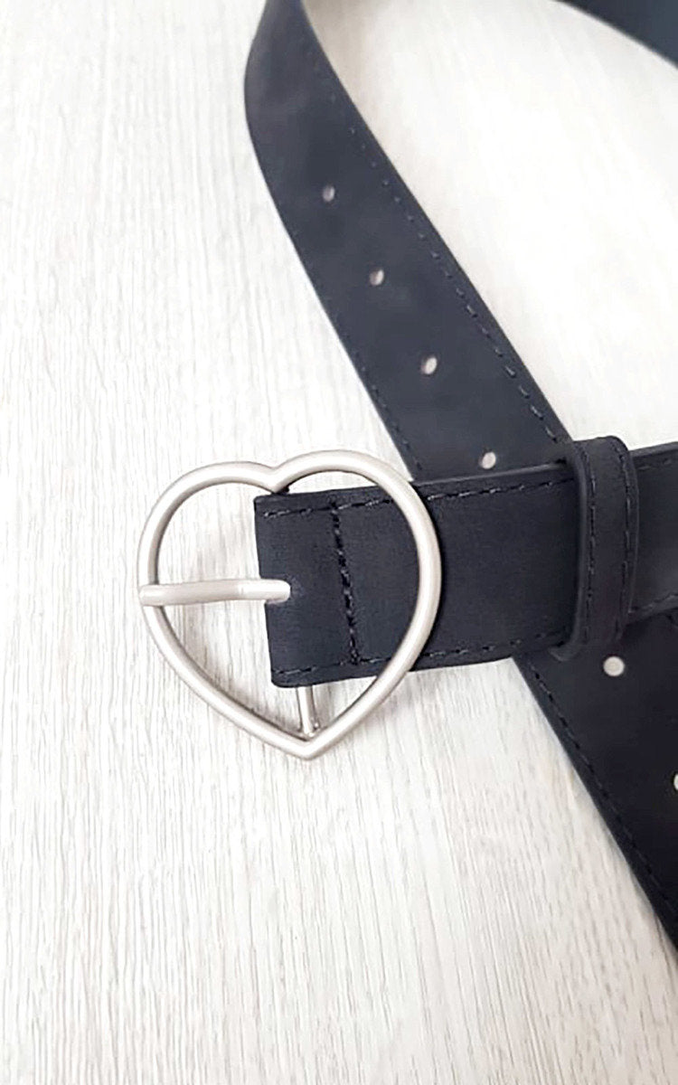 Heart Detail Belts 🇬🇧