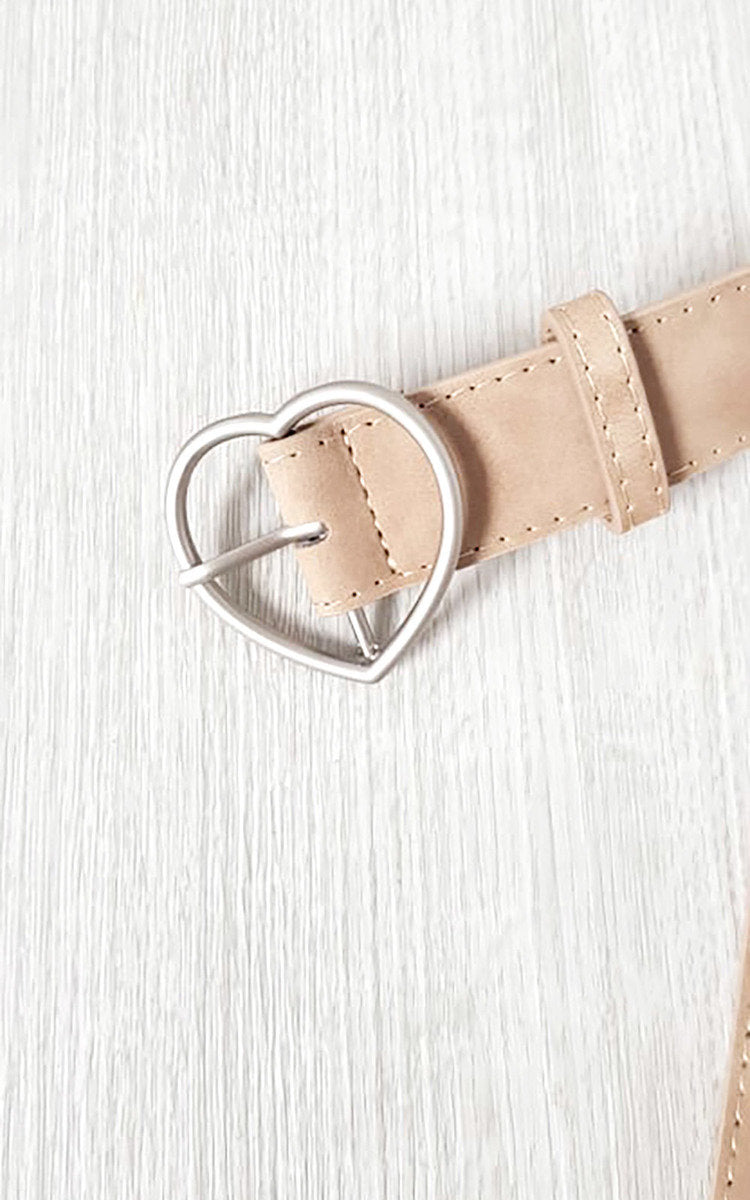 Heart Detail Belts 🇬🇧