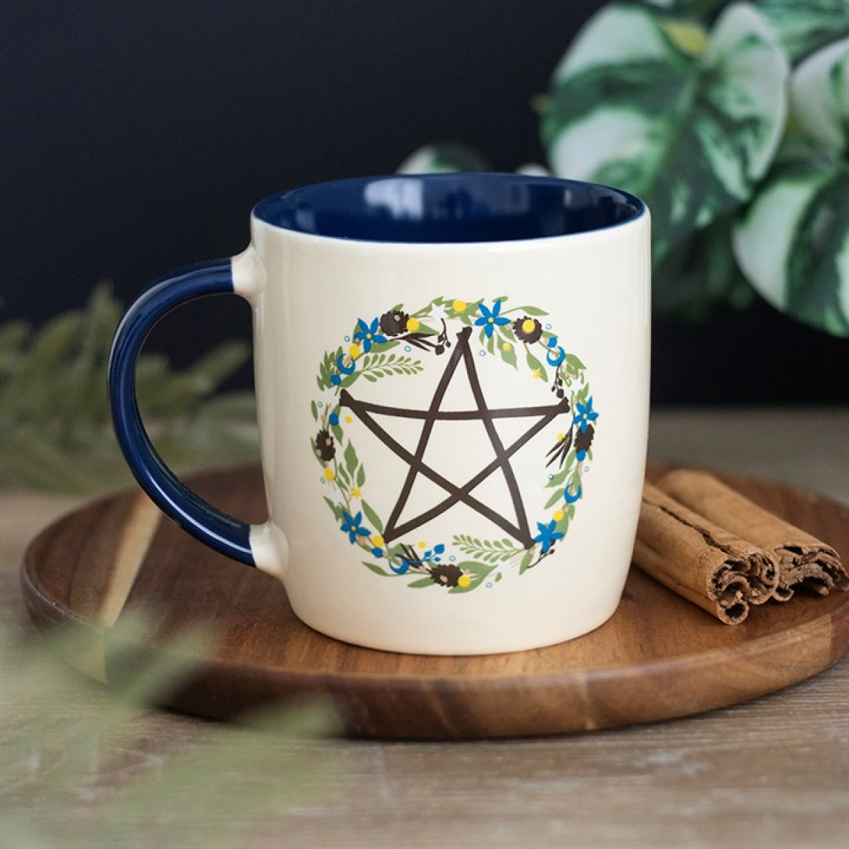 Solstice Wreath Mug 🇬🇧