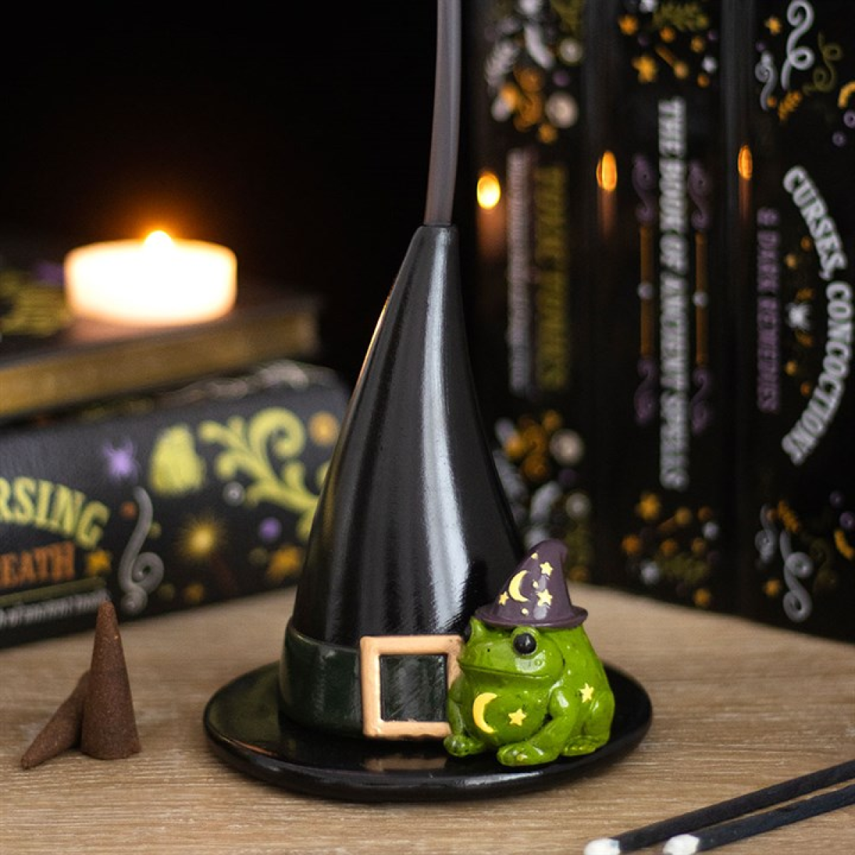 Magic Toad and Witch Hat Incense Cone Holder 🇬🇧