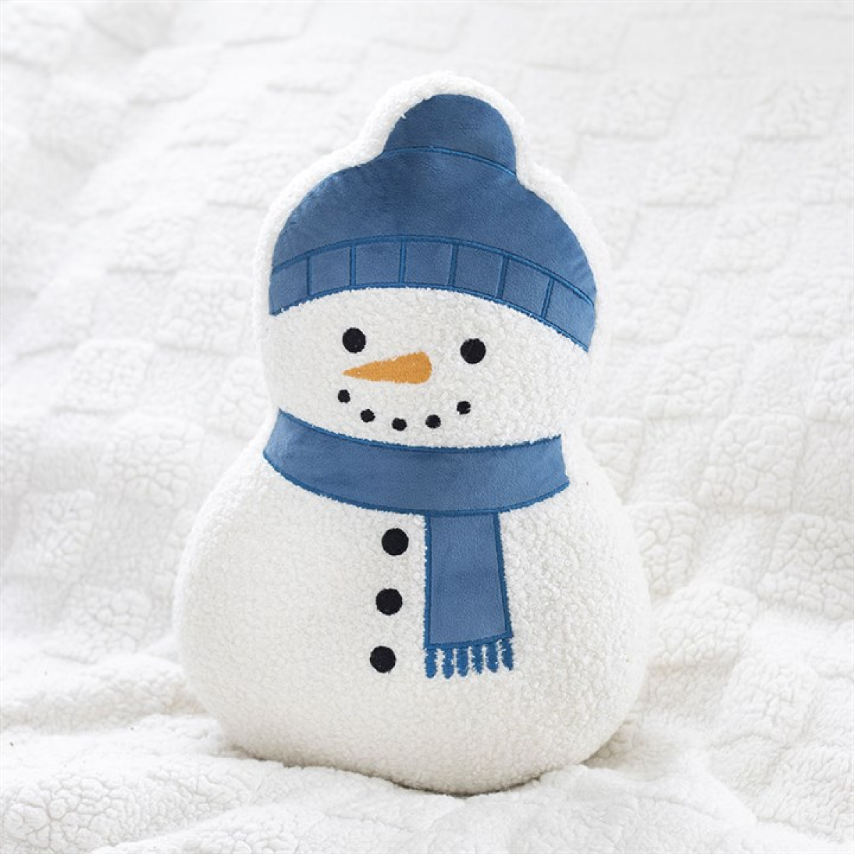 Snowman Shaped Boucle Cushion 🇬🇧