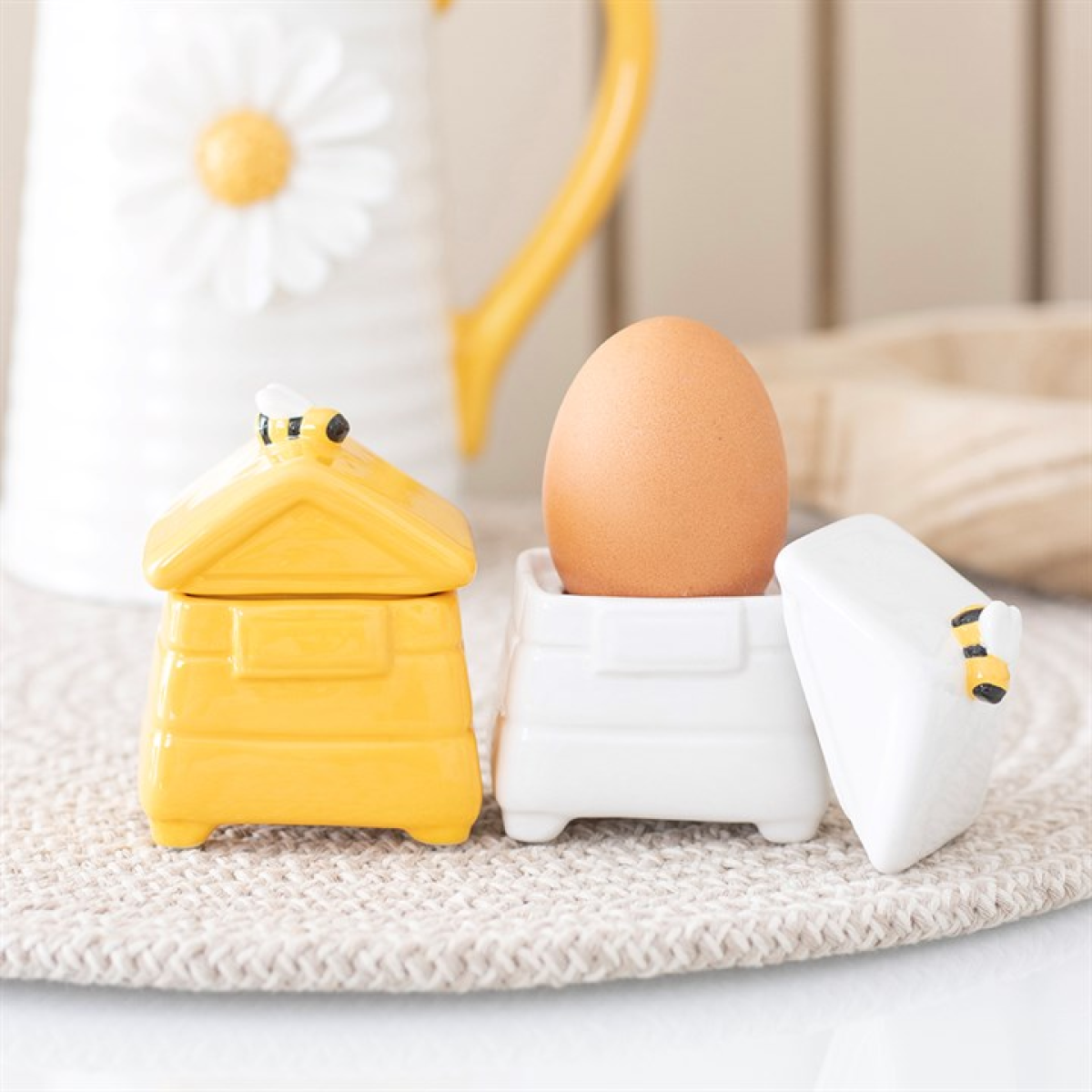 Set of 2 Beehive Egg Cups 🇬🇧