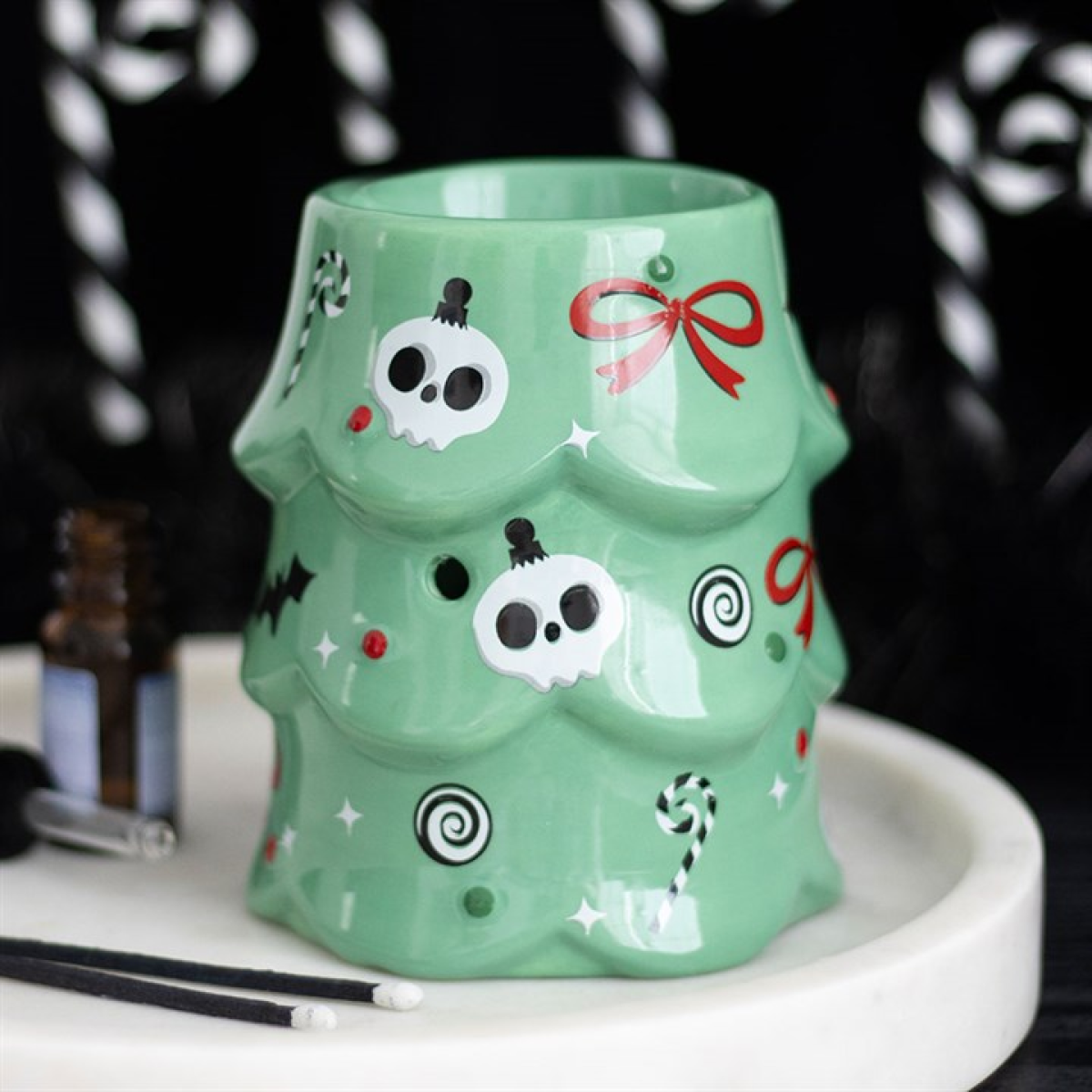Creepy Christmas Tree Oil Burner and Wax Warmer 🇬🇧