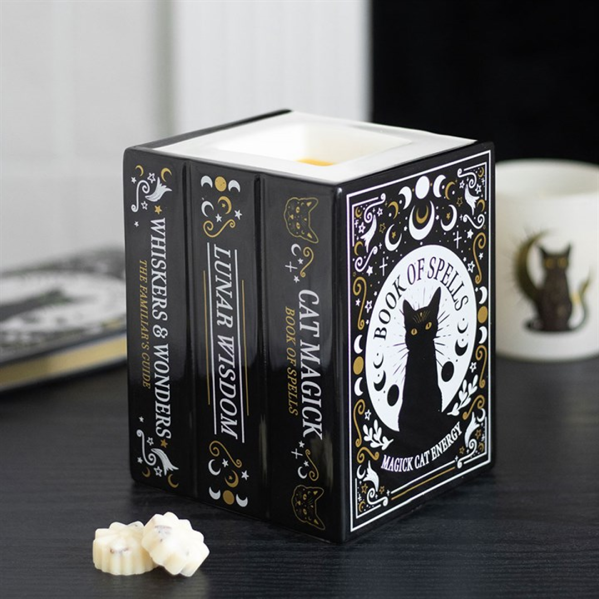 Black Cat Book of Spells Oil Burner and Wax Warmer 🇬🇧