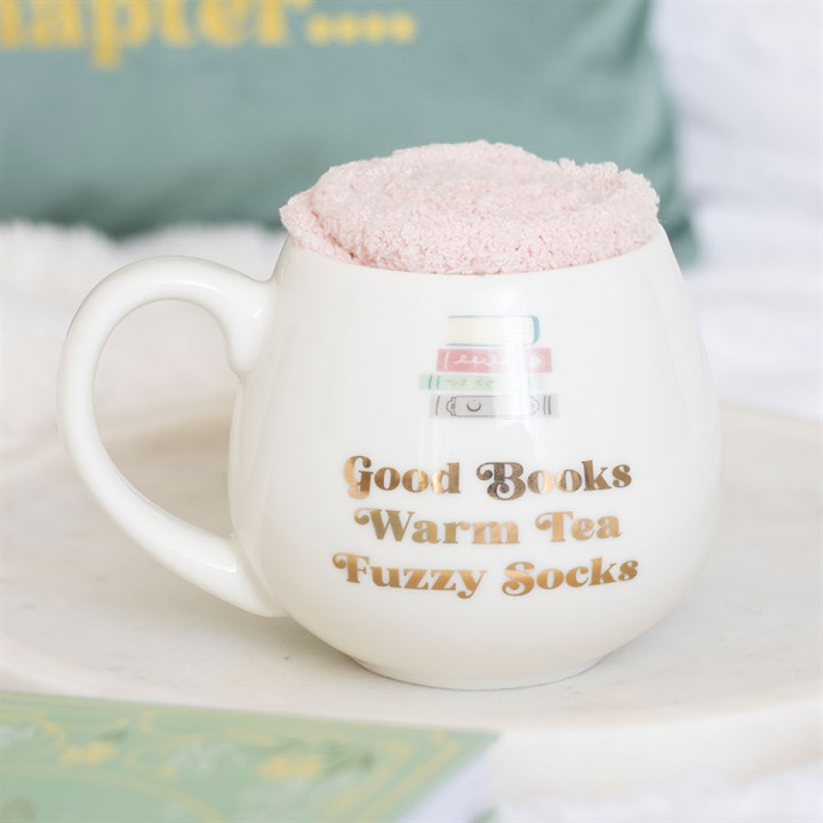 Good Books Mug and Socks Set 🇬🇧