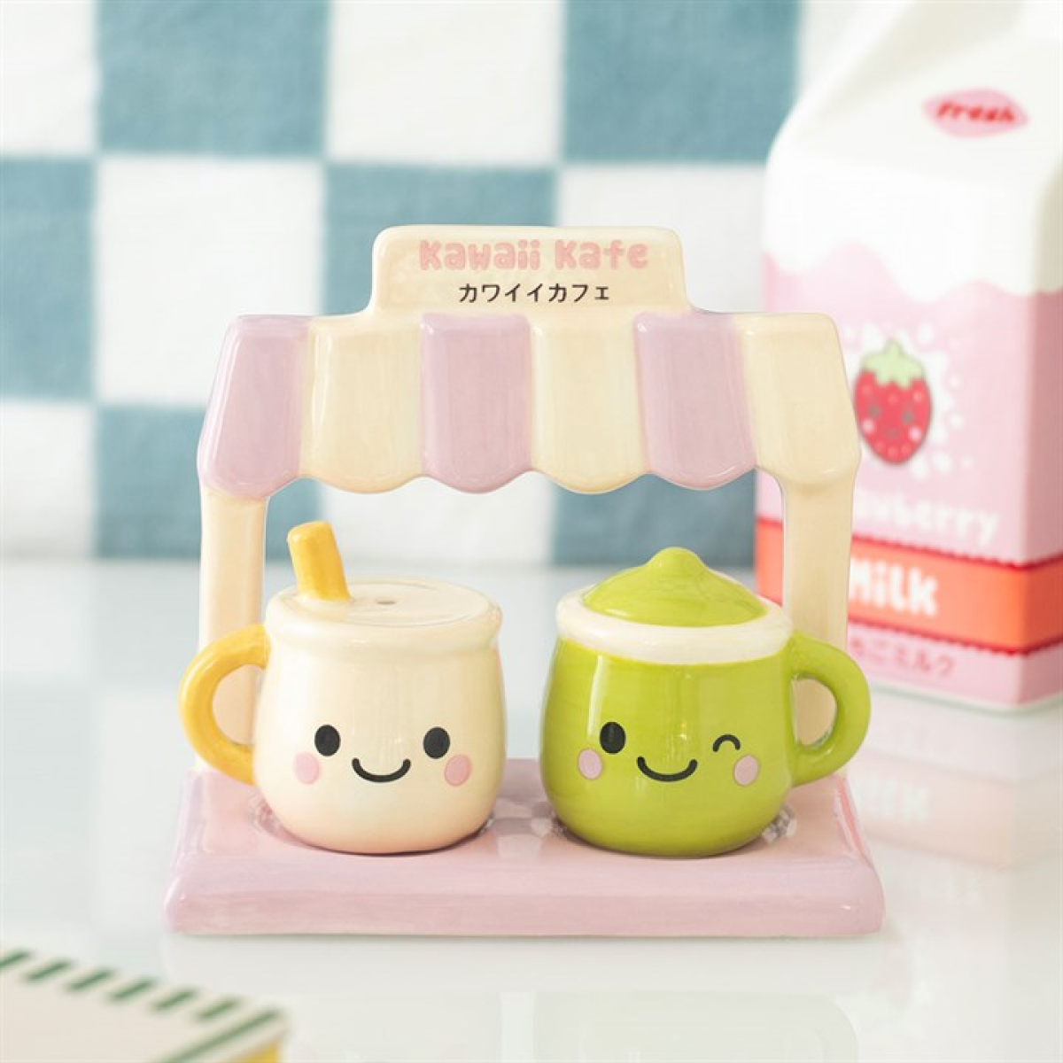 Kawaii Latte Salt and Pepper Shakers 🇬🇧