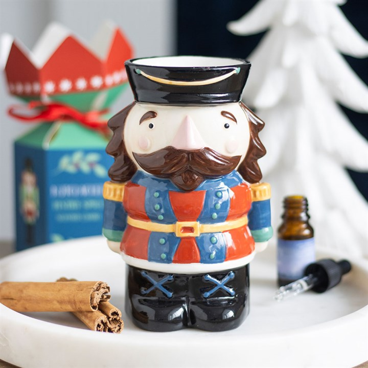Nutcracker Shaped Oil Burner and Wax Warmer 🇬🇧