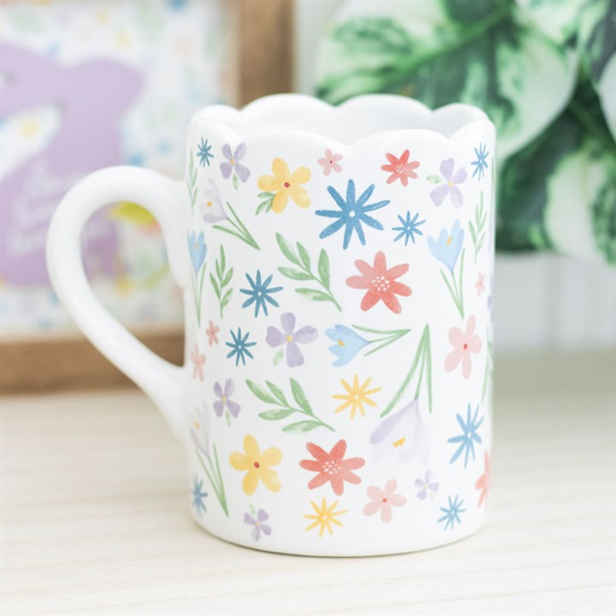 Spring Floral Print Scalloped Mug 🇬🇧