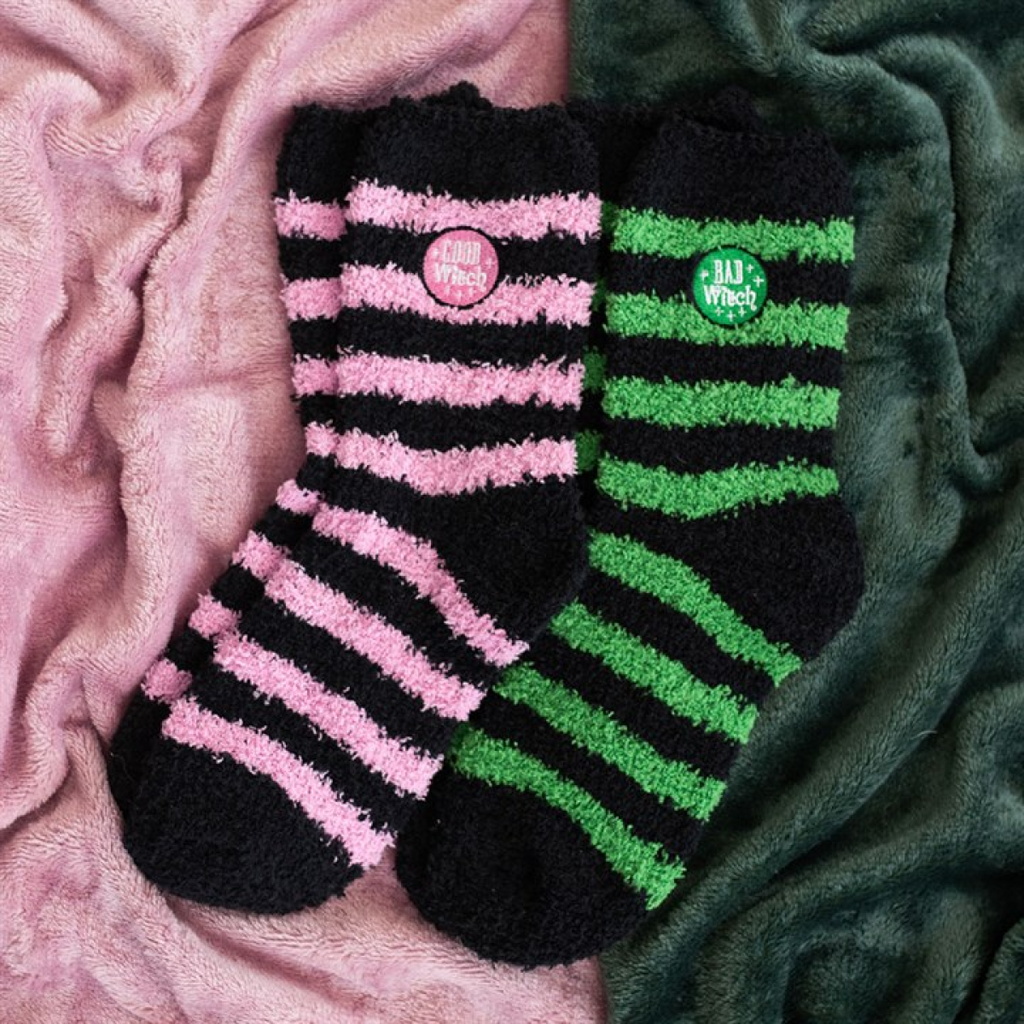 Set of 2 Good Witch and Bad Witch Fluffy Socks 🇬🇧