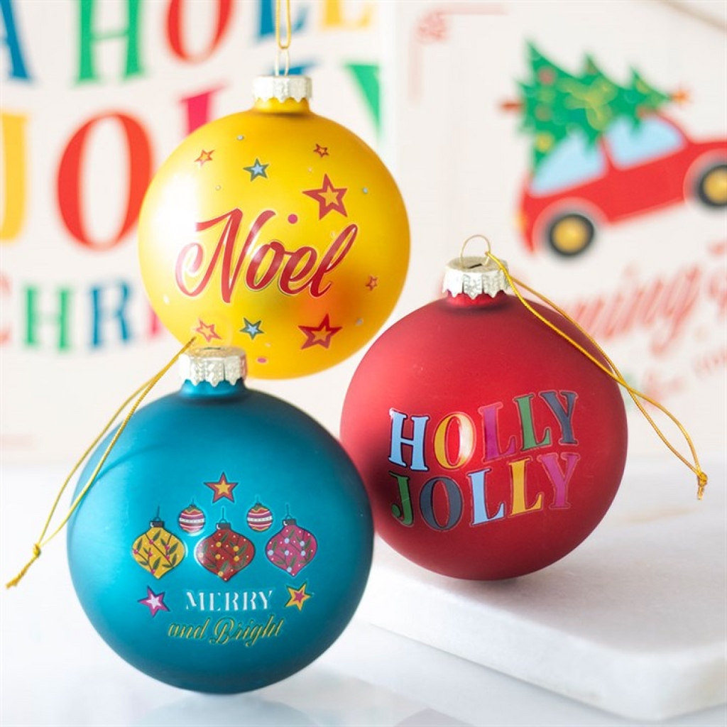 Set of 3 Nostalgic Christmas Glass Baubles 🇬🇧