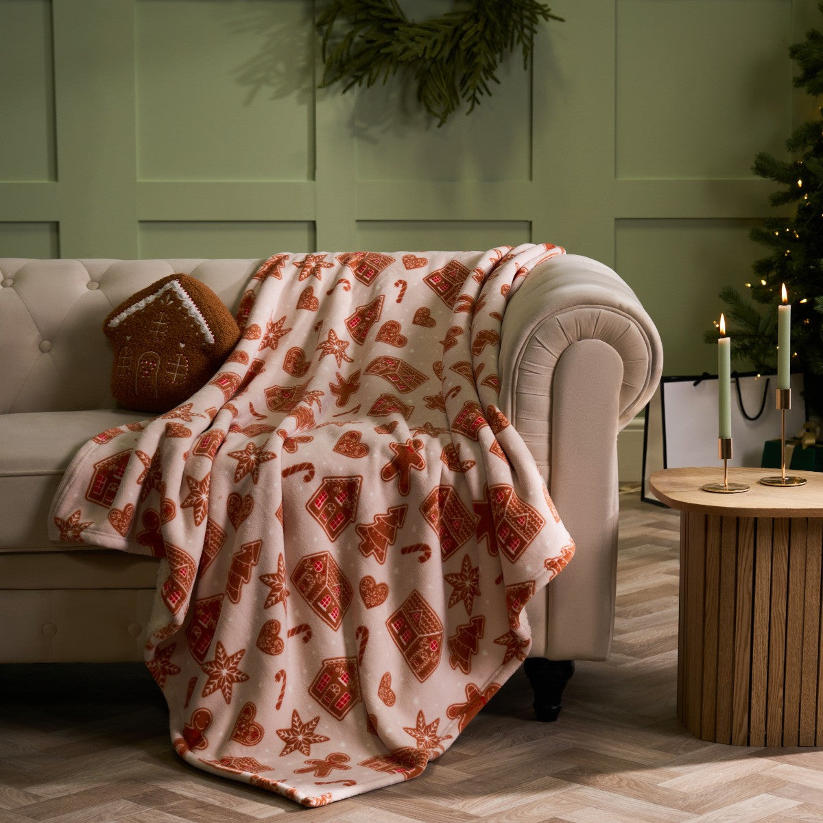 Gingerbread Print Throw - Beige 🇬🇧