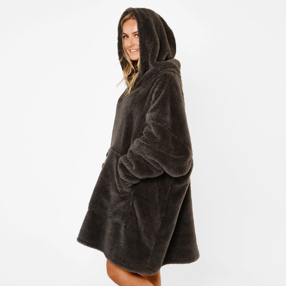 Teddy Fleece Hoodie Blanket, Adults - Charcoal Grey 🇬🇧