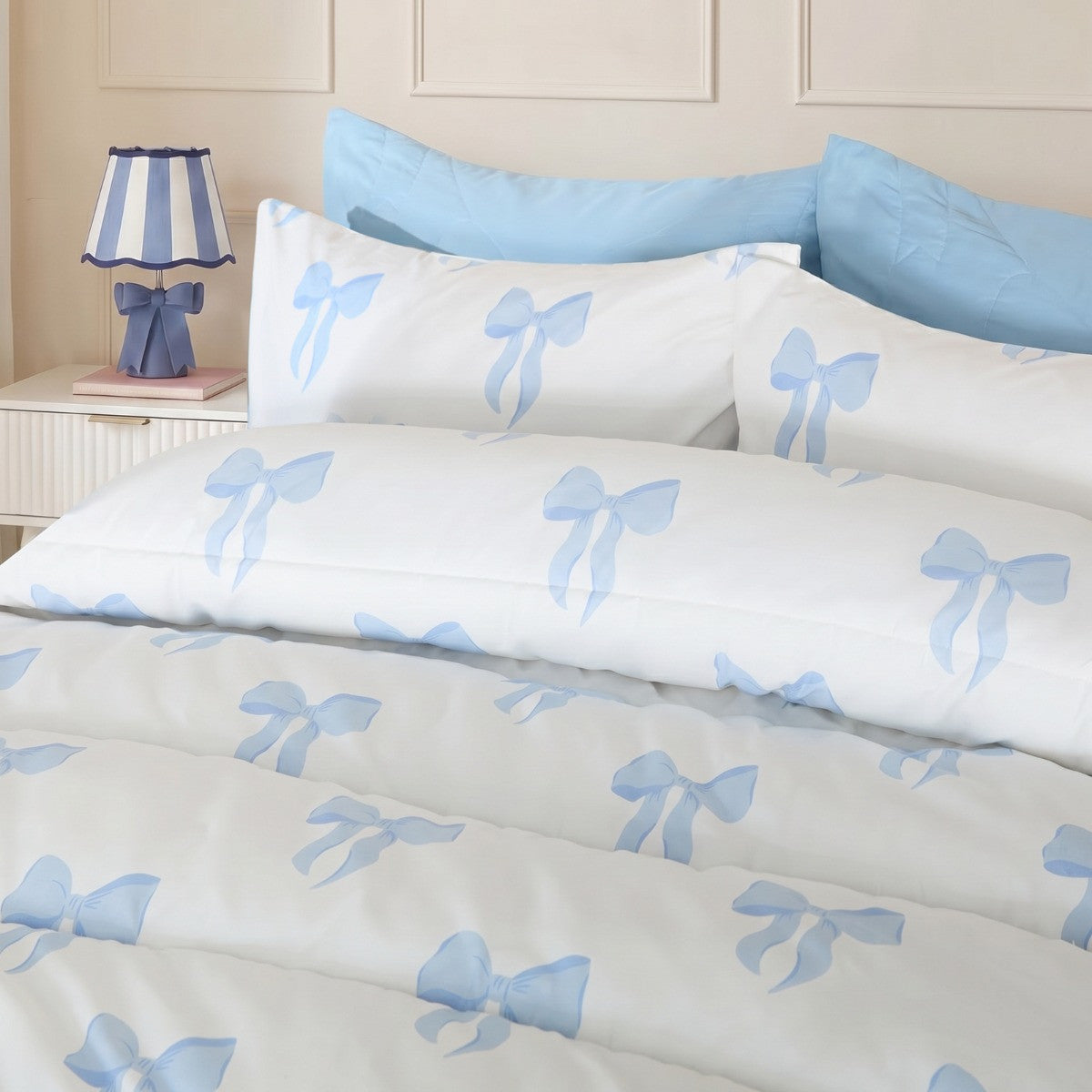 Bow Print Coverless 10.5 Tog Duvet Set - Blue 🇬🇧