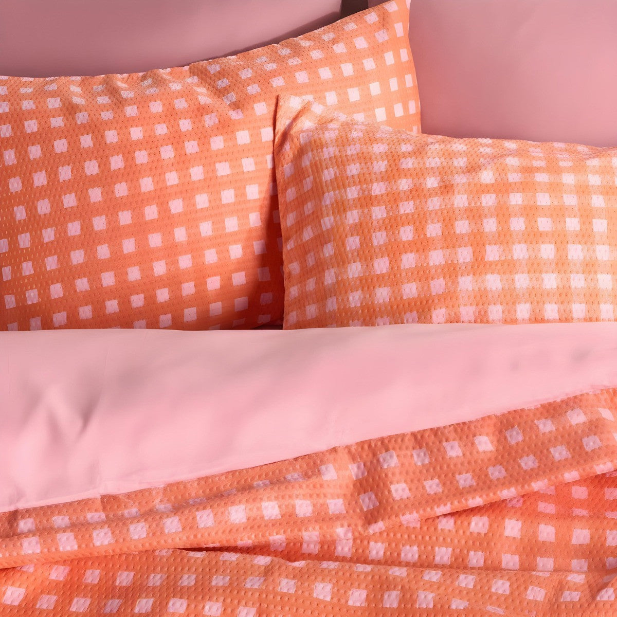 Gingham Embossed Duvet Set - Coral 🇬🇧