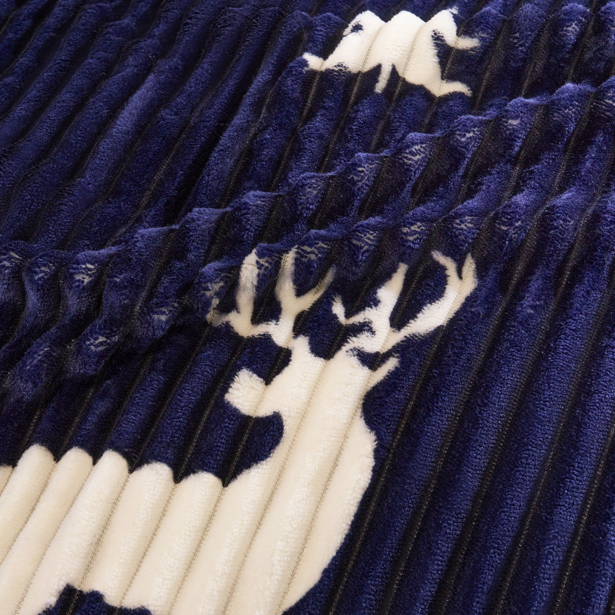 Cosy Stag Ribbed Fleece Duvet Set - Navy 🇬🇧