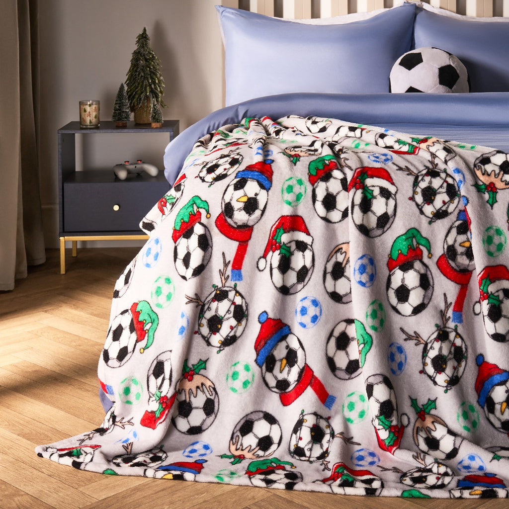 Christmas Football Throw - Grey 🇬🇧