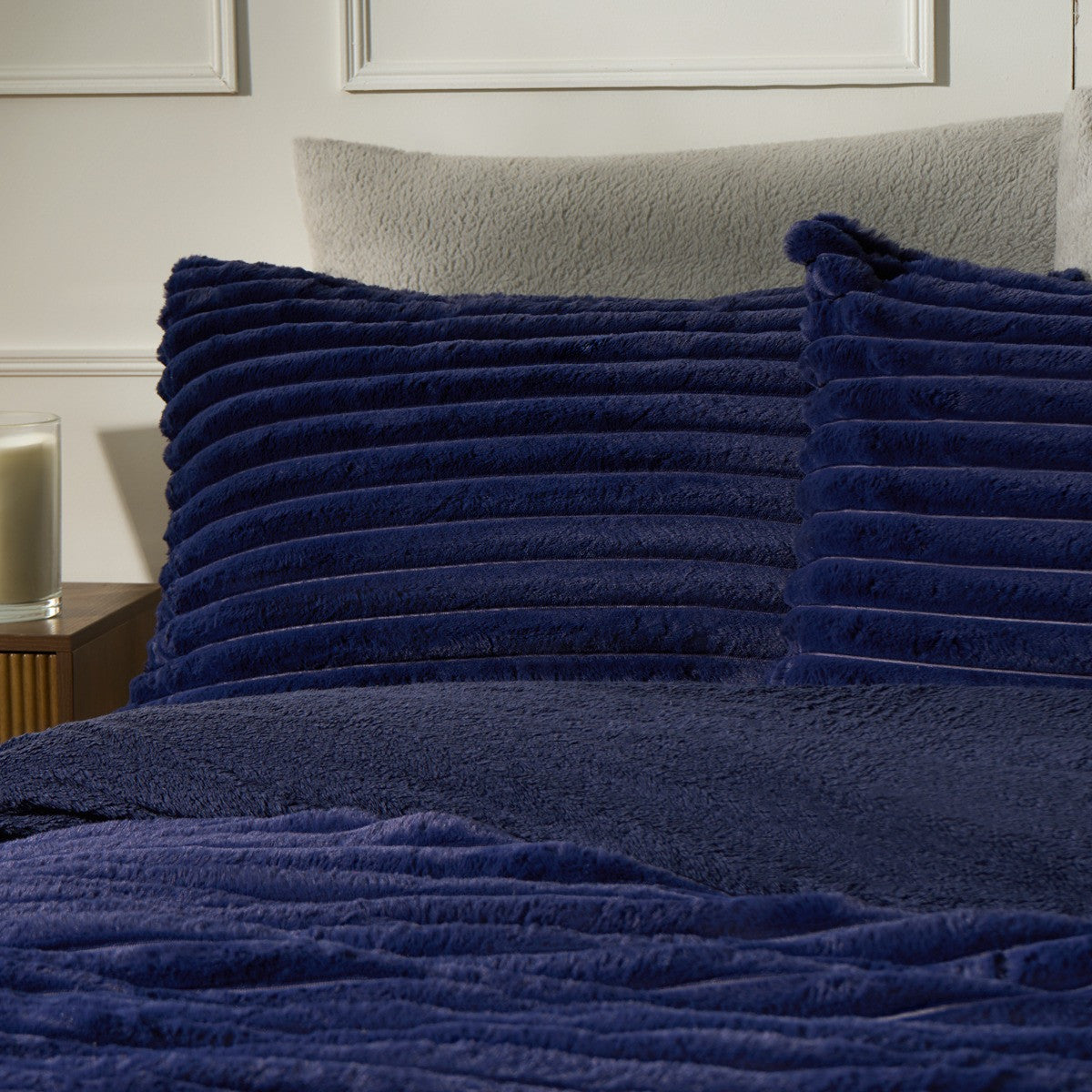 Ribbed Faux Fur Duvet Cover Set - Navy 🇬🇧