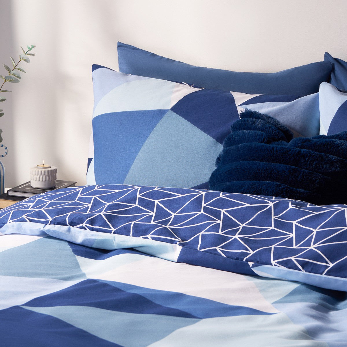 Shapes Duvet Cover Set - Navy 🇬🇧