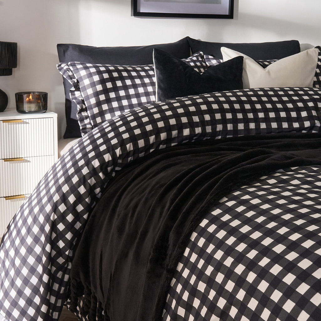 Gingham Frill Duvet Cover Set - Monochrome 🇬🇧