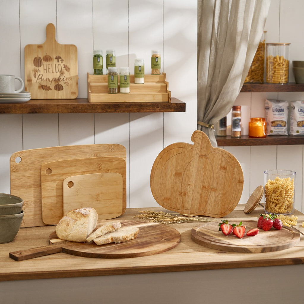 Wooden Pumpkin Serving Board - Natural 🇬🇧