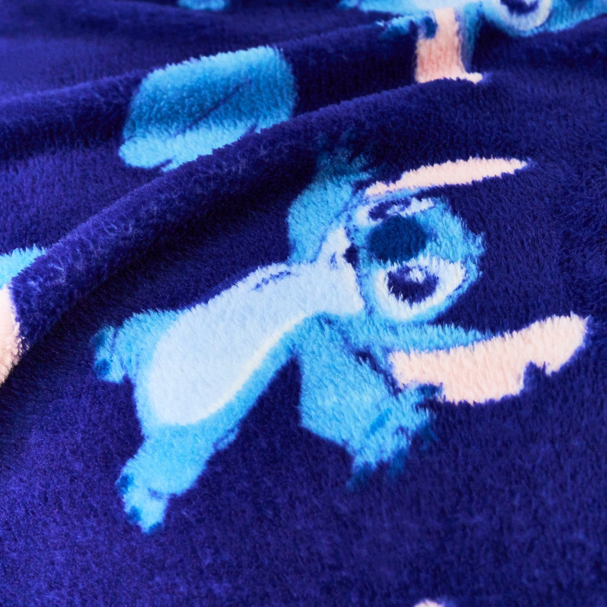 Stitch Printed Throw - Blue 🇬🇧