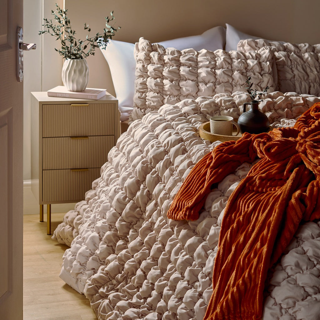 Quilted Seersucker Duvet Cover Set - Natural 🇬🇧
